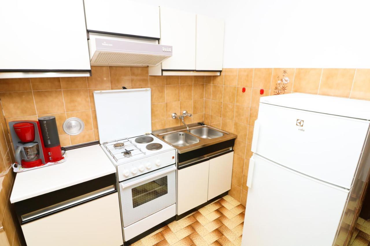 Apartment Beti With Balcony Башка Экстерьер фото